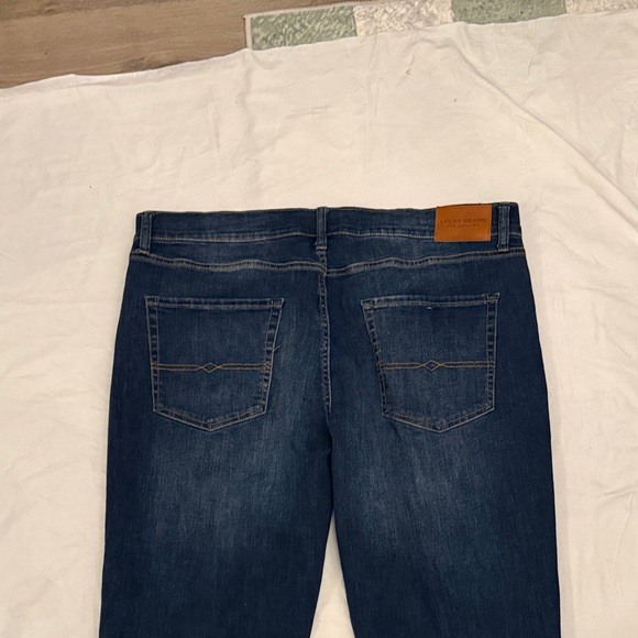 Lucky Brand Men's Dark Indigo Straight Jeans - Picture 9 of 10